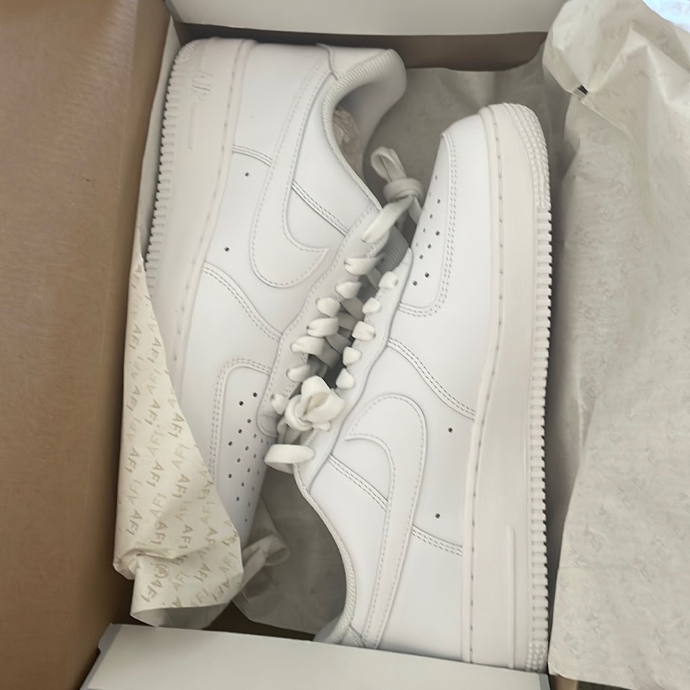 Women’s Air Force 1’s ‘07